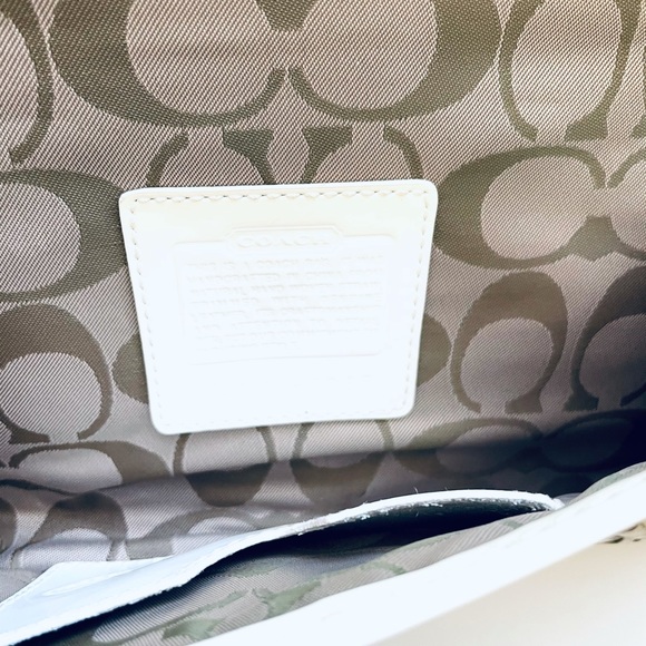 Coach Wristlet - Picture 5 of 6